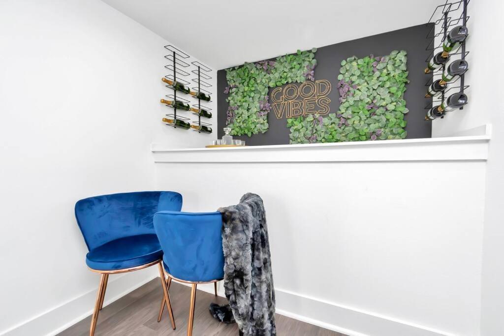 The Suite Spot! Downtown Skyline Views! Sleeps 12 Houston Luaran gambar