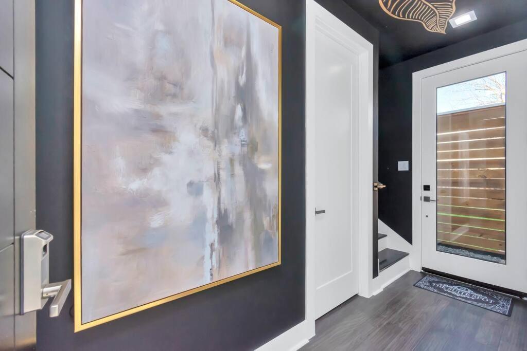 The Suite Spot! Downtown Skyline Views! Sleeps 12 Houston Luaran gambar